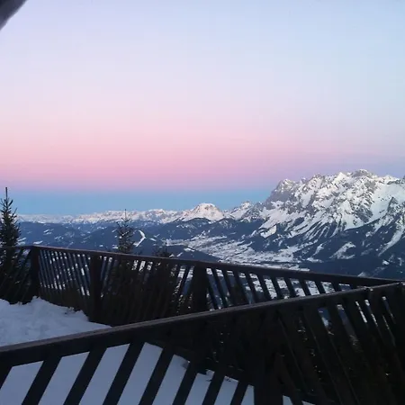 Dachsteinblick * Haus im Ennstal